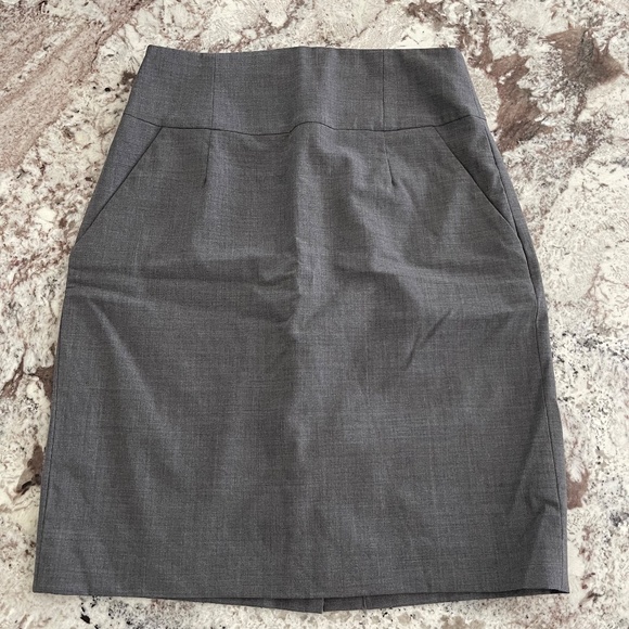 BR Wool Pencil Skirt - Picture 4 of 10